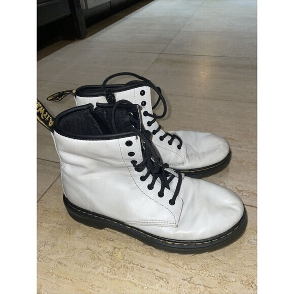Dr Marten zavala J Boots White Women US Size 5 AW004